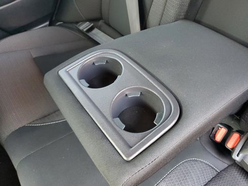 Used 2022 Subaru Outback Premium image 8