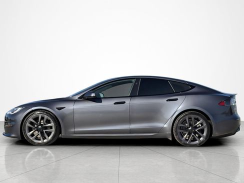 Used 2021 Tesla Model S Plaid image 2