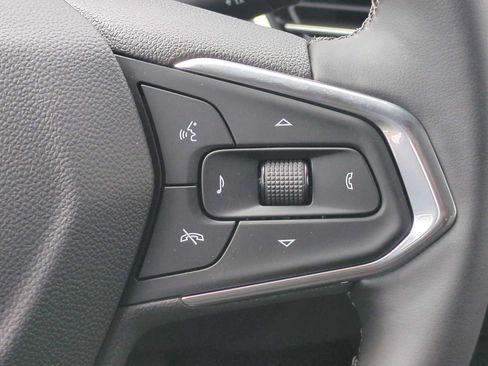 New 2026 Chevrolet Trax ACTIV w/ Sunroof Package FWD image 16