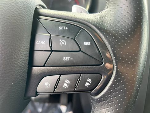 Used 2019 Dodge Durango R/T w/ Technology Group image 46