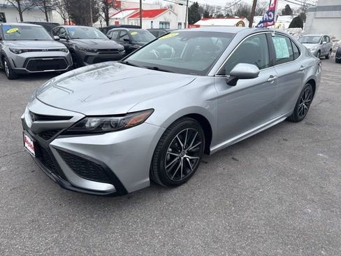 Used 2021 Toyota Camry SE image 28