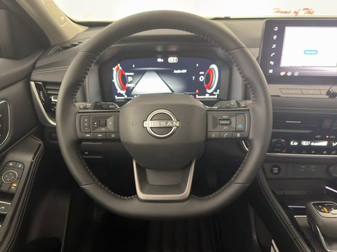 New 2026 Nissan Rogue Platinum w/ Platinum Premium Package image 16