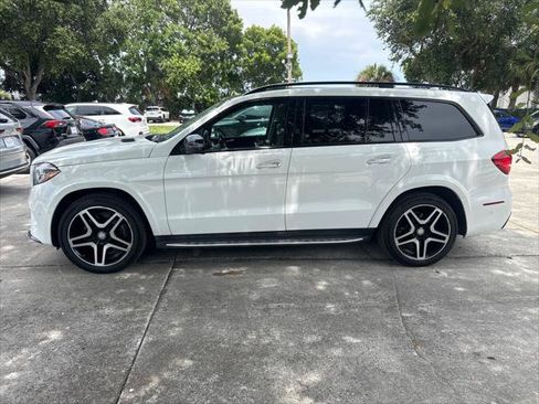 Used 2017 Mercedes-Benz GLS 550 4MATIC w/ Driver Assistance Package image 9