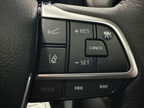 Used 2025 Toyota Sienna XLE image 20