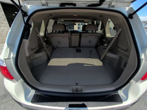 Used 2012 Toyota Highlander Limited w/ Tow Pkg AWD/4WD image 13