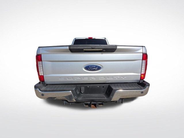 Used 2018 Ford F350 Lariat w/ Lariat Ultimate Package AWD/4WD image 7