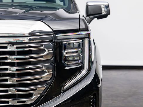 Used 2024 GMC Sierra 1500 Denali w/ Denali Reserve Package image 6