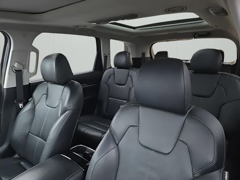 Used 2022 Kia Telluride SX image 10