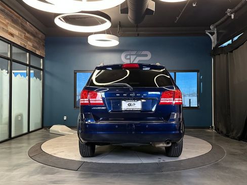 Used 2020 Dodge Journey SE FWD image 4