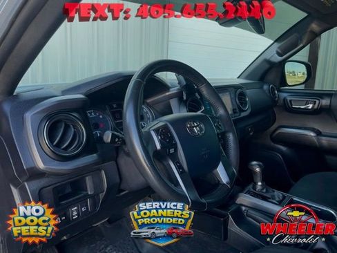 Used 2019 Toyota Tacoma TRD Off-Road image 23
