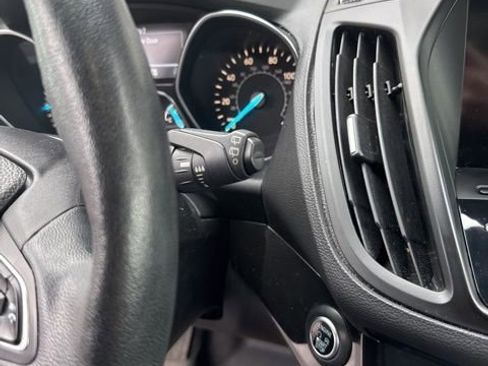 Used 2017 Ford Escape Titanium w/ Equipment Group 301A image 11