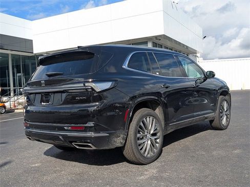 New 2026 Buick Enclave Avenir image 4