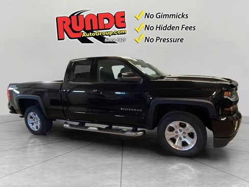 Used 2017 Chevrolet Silverado 1500 LT w/ All Star Edition image 8
