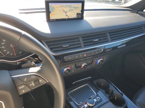 Used 2019 Audi Q7 3.0T Premium image 26