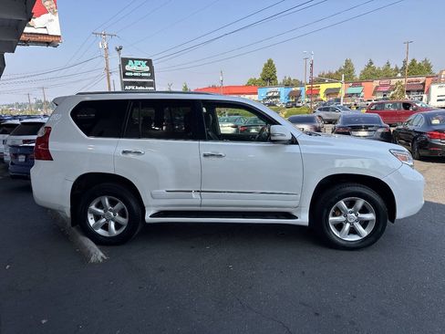 Used 2012 Lexus GX 460 w/ Convenience Pkg AWD/4WD image 9