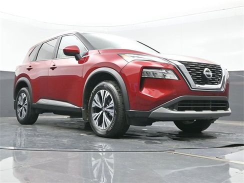 Used 2023 Nissan Rogue SV w/ SV Premium B Package image 28
