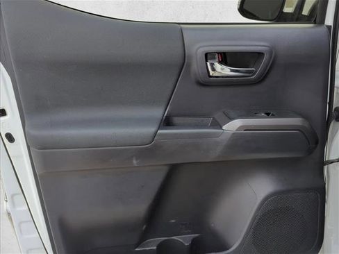 Certified 2023 Toyota Tacoma TRD Off-Road image 21