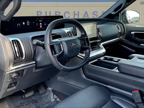 New 2026 Ford Expedition Platinum w/ Stealth Performance Package image 7