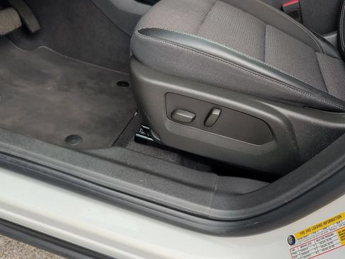 Used 2023 Buick Envision Preferred FWD image 12