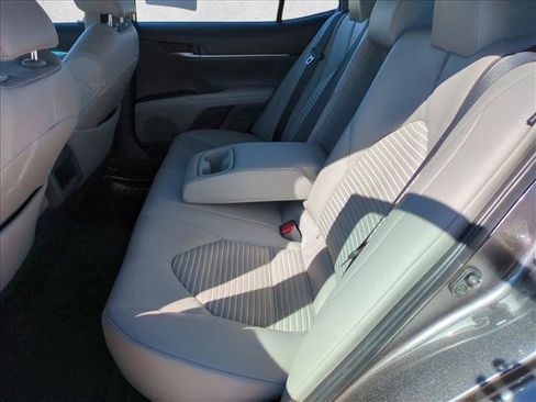Used 2019 Toyota Camry SE image 19