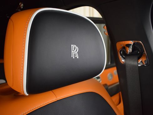 New 2026 Rolls-Royce Cullinan Black Badge image 37