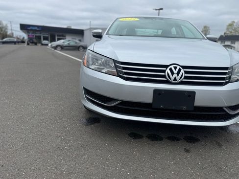 Used 2013 Volkswagen Passat 2.5 SE FWD image 11