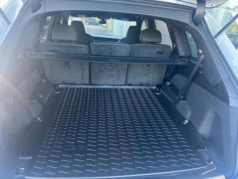 New 2026 Audi SQ7 Premium Plus AWD/4WD image 23