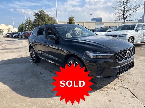 Certified 2023 Volvo XC60 B5 Plus w/ Protection Package Premier image 3