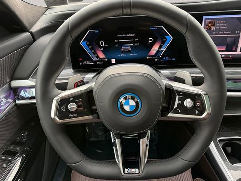 Certified 2026 BMW 750e xDrive AWD/4WD image 12