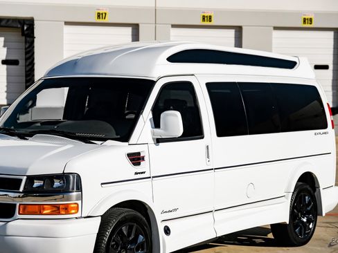 Used 2023 Chevrolet Express 2500 Explorer High Top Custom image 23