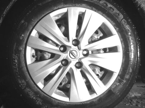 Used 2025 Nissan Sentra S FWD image 12