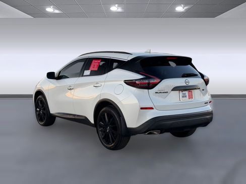 Used 2024 Nissan Murano SV w/ SV Midnight Edition Package image 3