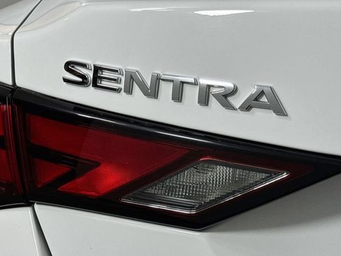 Used 2024 Nissan Sentra SV FWD image 10