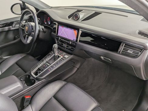 Used 2020 Porsche Macan S AWD/4WD image 25