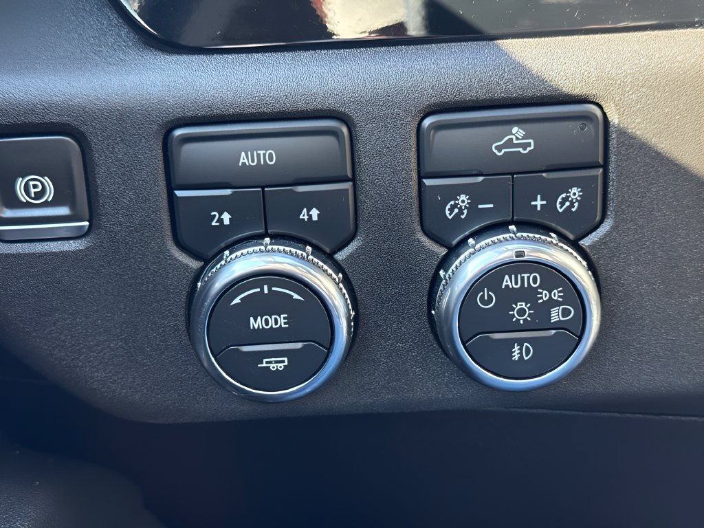 Used 2024 GMC Sierra 1500 Elevation w/ Preferred Package AWD/4WD image 22