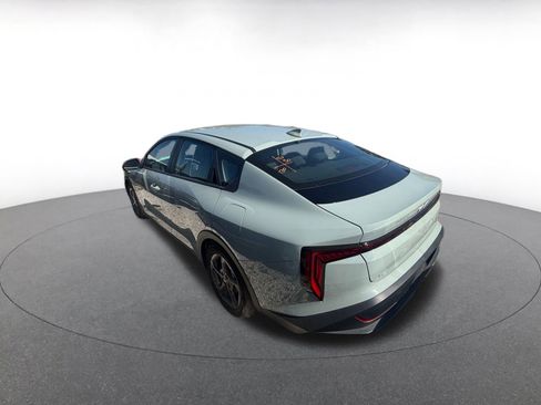 Used 2025 Kia K4 LXS FWD image 5