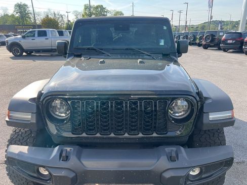Used 2024 Jeep Wrangler Willys image 2