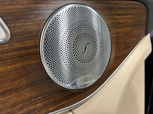 Used 2021 Mercedes-Benz C 300 4MATIC Sedan image 3