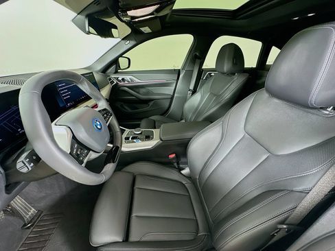 Used 2025 BMW i4 eDrive40 RWD image 34