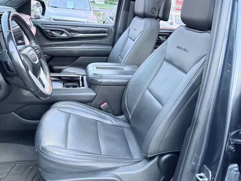 Used 2021 GMC Yukon Denali w/ Denali Premium Package AWD/4WD image 9