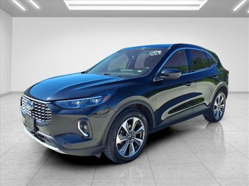 Used 2023 Ford Escape Platinum AWD/4WD image 6