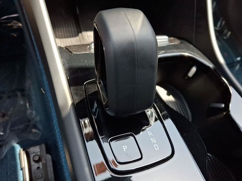 Used 2023 Volvo XC40 Recharge Ultimate AWD/4WD image 15
