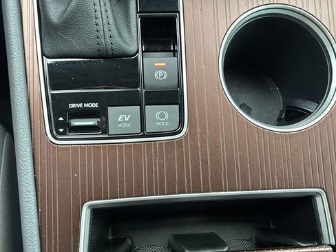 Used 2023 Toyota Sienna XLE w/ XLE Plus Package image 28