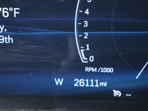 Used 2024 Cadillac XT4 Sport w/ Technology Package FWD image 29
