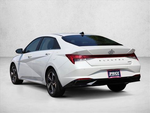 Used 2023 Hyundai Elantra Limited FWD image 7