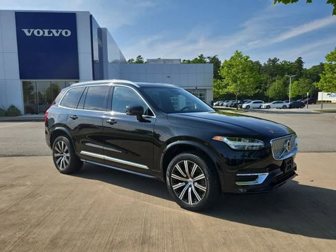 Used 2024 Volvo XC90 B5 Core w/ Protection Package Premier image 2