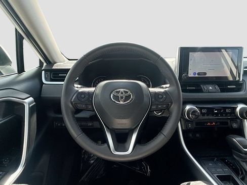 Used 2025 Toyota RAV4 XLE Premium FWD image 11