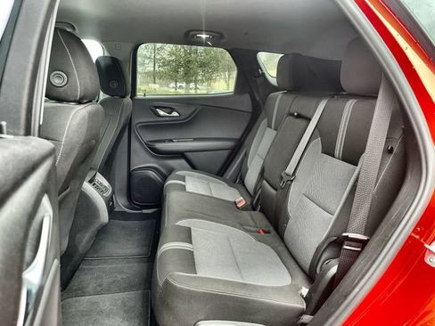 Used 2025 Chevrolet Blazer LT AWD/4WD image 25