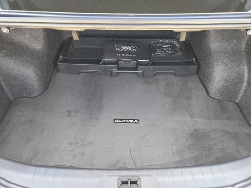 Used 2023 Nissan Altima 2.5 SR FWD image 23