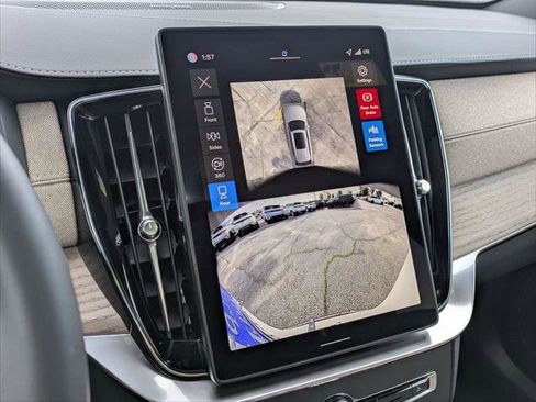 New 2026 Volvo XC90 T8 Plus w/ Protection Package Premier image 10